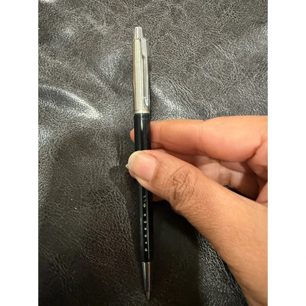 Parker Jotter Ballpoint‎ Pen Black Silver Retractable Classic Writing Instrument